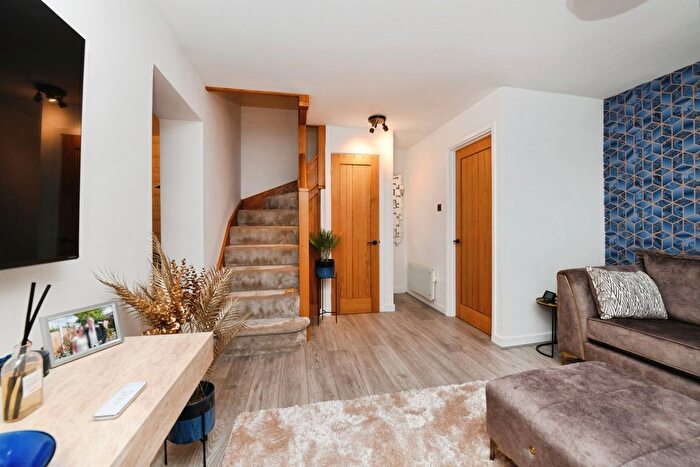 1 Bedroom Flat For Sale In Glebe Road, Chelmsford, Essex, CM1