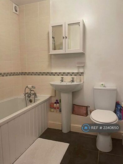 1 Bedroom Flat To Rent In Latimer Drive, Hornchurch, RM12