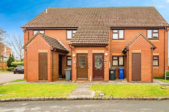 2 Bedroom Property For Sale In Lansdowne Way, High Wycombe, HP11