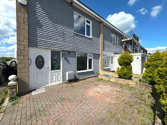 3 Bedroom End Of Terrace House To Rent In Mannington Park, Swindon, SN2