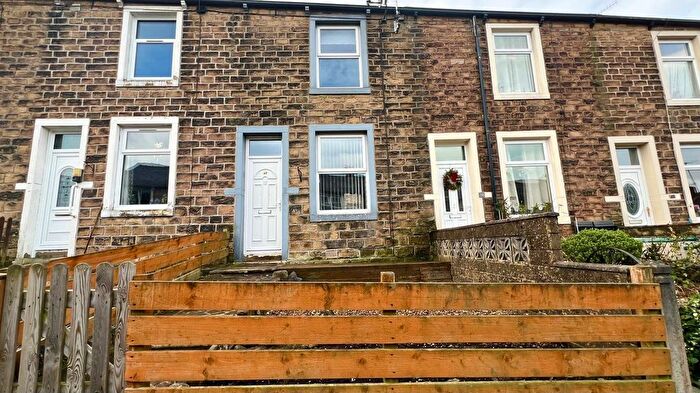 2 Bedroom Detached House To Rent In South Avenue, Barnoldswick, Lancashire, Uk, BB18