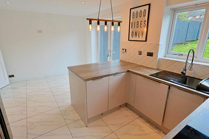 3 Bedroom End Of Terrace House For Sale In Denham Avenue, Allesley Park, Coventry, CV5