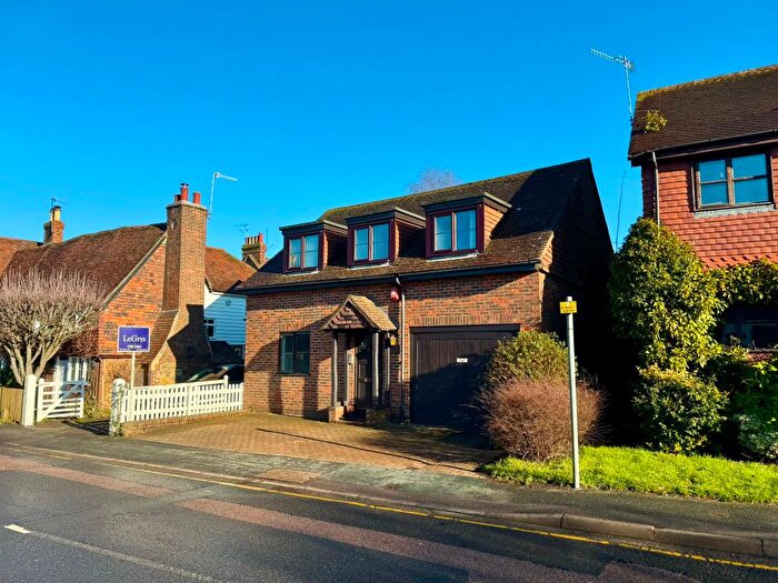 2 Bedroom Detached House For Sale In Heating House, Mill Hill, Edenbridge, TN8