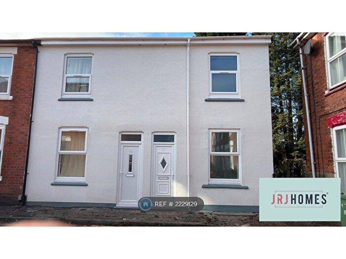 3 Bedroom End Of Terrace House To Rent In North Castle Street, Stafford, ST16