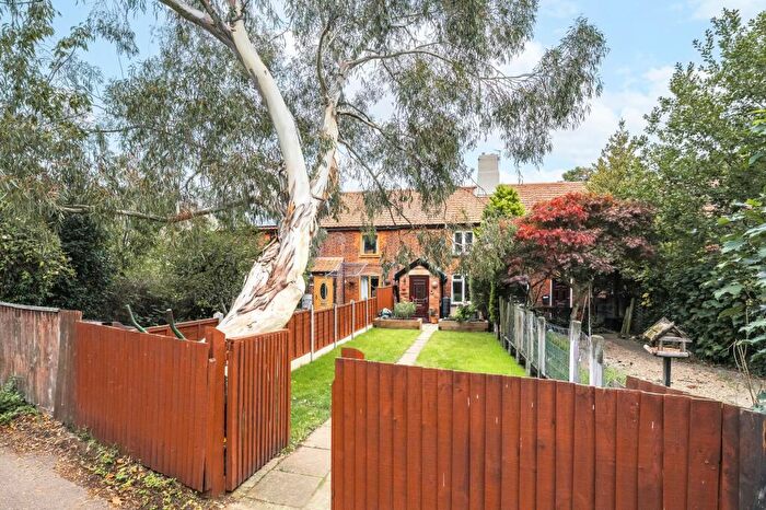 3 Bedroom Terraced House For Sale In Earlham Green Lane, Norwich, NR5