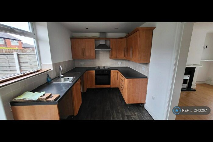 2 Bedroom Semi-Detached House To Rent In Waverley Crescent, Droylsden, Manchester, M43