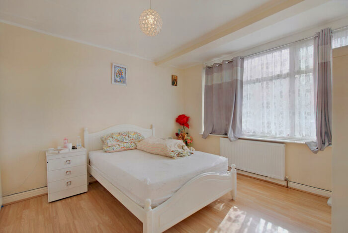 5 Bedroom Terraced House For Sale In Overton Road, London, E10
