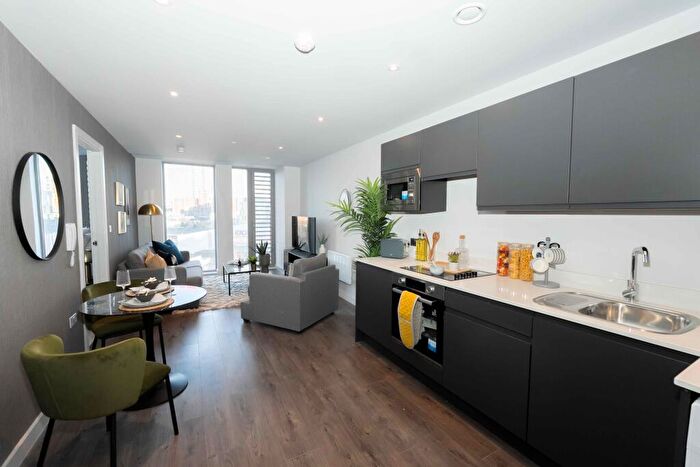 1 Bedroom Apartment To Rent In Greengate, Manchester, M3