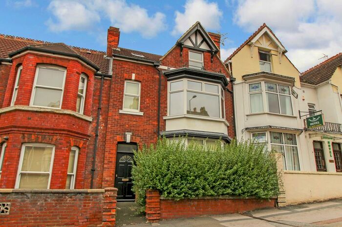 Studio To Rent In Victoria Road, Old Town, Swindon, SN1