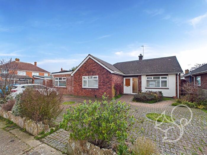 4 Bedroom Detached Bungalow For Sale In Van Dyck Road, Colchester, CO3