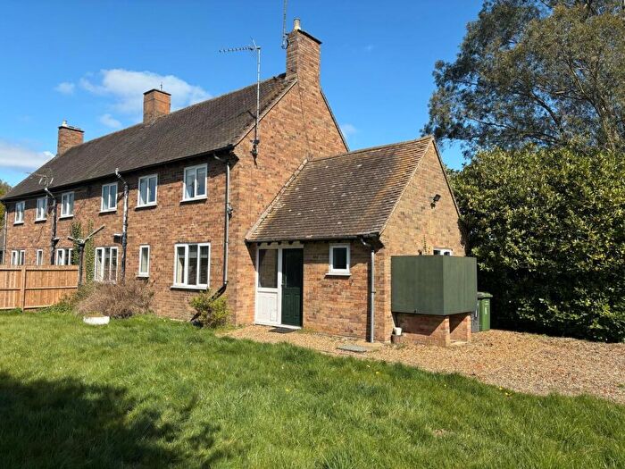 3 Bedroom Semi-Detached House To Rent In Stradsett, King's Lynn, PE33