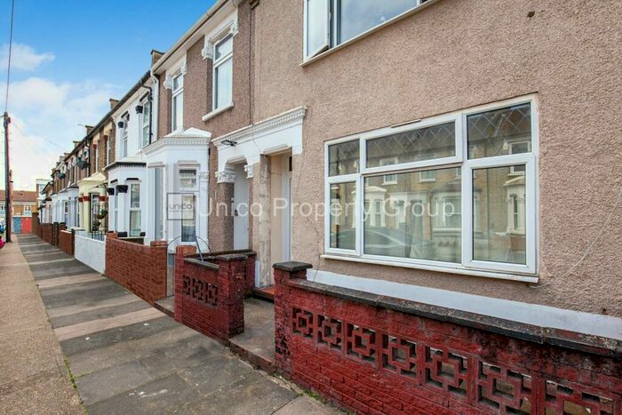 5 Bedroom Terraced House To Rent In Torrens Road, London, E15
