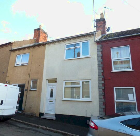2 Bedroom Terraced House To Rent In New Street, Rothwell, NN14