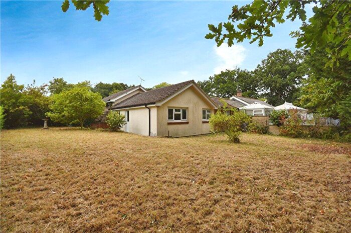 2 Bedroom Bungalow For Sale In Cowleas Close, Awbridge, Romsey, Hampshire, SO51