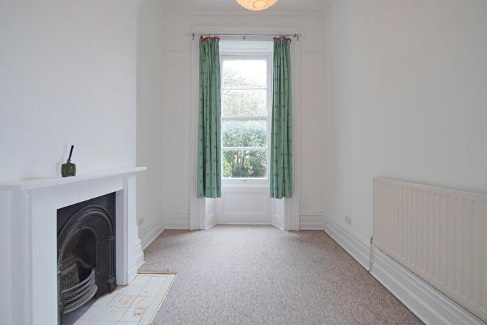 2 Bedroom Flat To Rent In St Johns Road, Clifton, BS8
