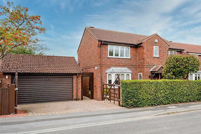 4 Bedroom Detached House For Sale In Low Mill Close, York, YO10