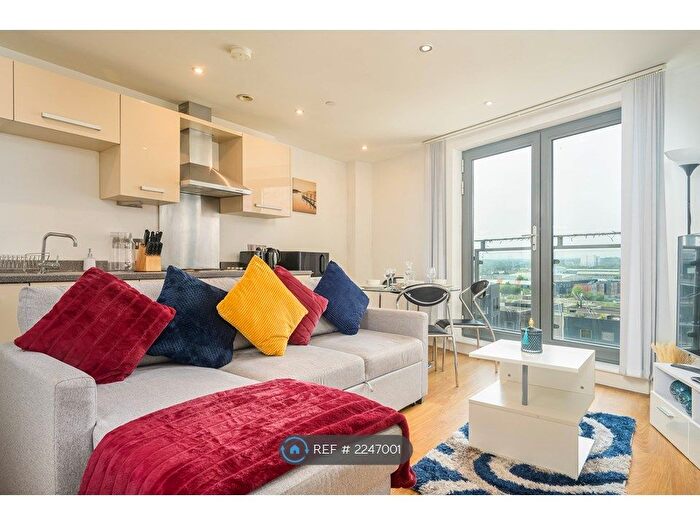 1 Bedroom Flat To Rent In Cross Green Lane, Leeds, LS9