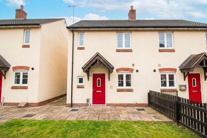 2 Bedroom End Of Terrace House For Sale In Primrose Place, Durrington, SP4