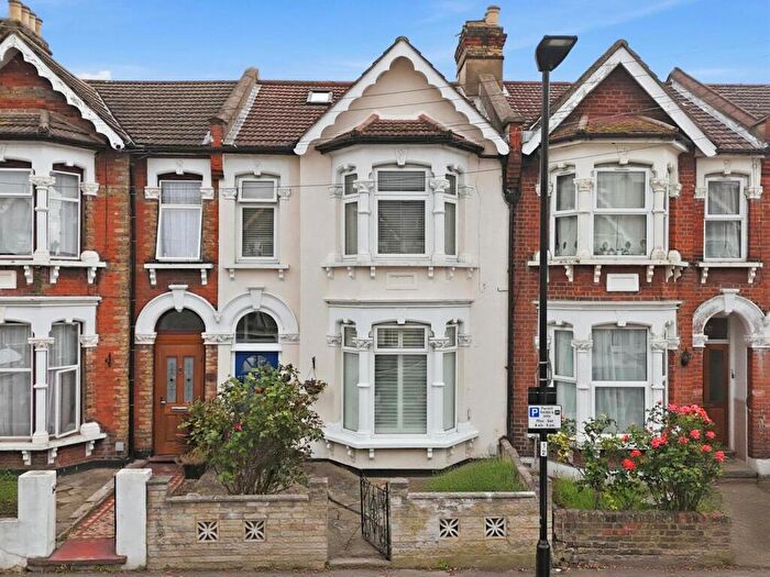 5 Bedroom House For Sale In Second Avenue, Manor Park, E12