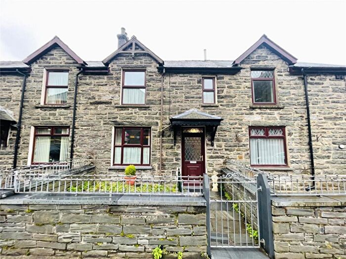 2 Bedroom Terraced House For Sale In Park Square, Blaenau Ffestiniog, Gwynedd, LL41