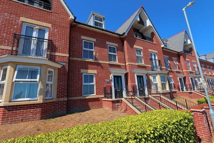 3 Bedroom Town House To Rent In Coastguard Walk, Felixstowe, IP11