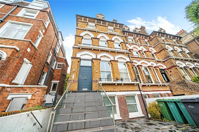 1 Bedroom Apartment For Sale In Fitzjohns Avenue, London, NW3