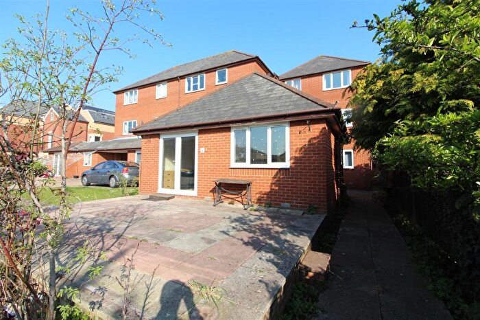 1 Bedroom Apartment To Rent In Manor Park House, Bullar Road, Southampton, SO18