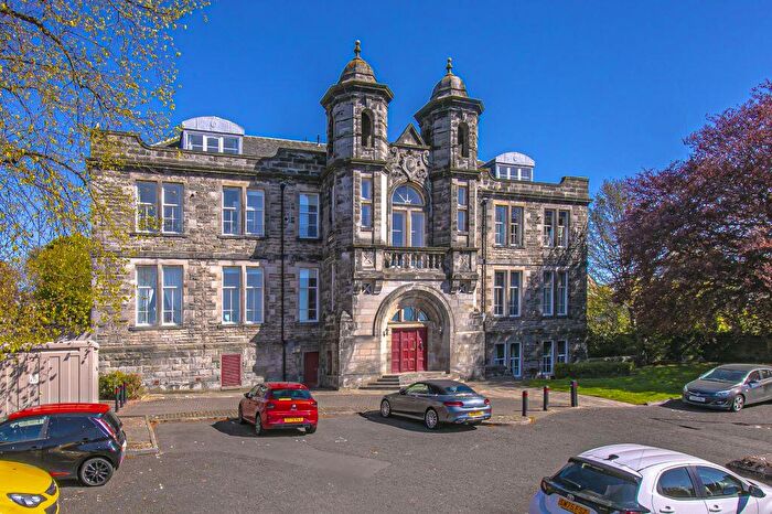 1 Bedroom Flat For Sale In Skibo Court, Dunfermline, KY12