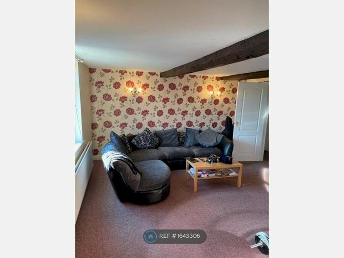 2 Bedroom Maisonette To Rent In Mount Yard, Tean, Stoke-On-Trent, ST10