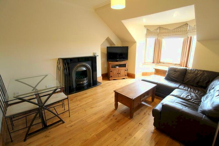 2 Bedroom Flat To Rent In Foresters Avenue, Stoneywood, AB21