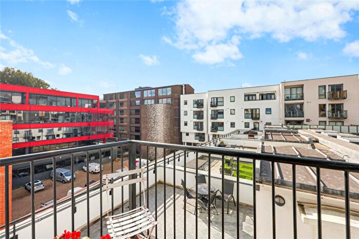 1 Bedroom Apartment For Sale In Britton Street, EC1M