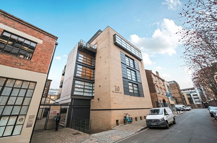 2 Bedroom Flat To Rent In Marina One, New Wharf Road, London, N1