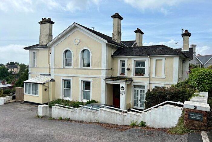 2 Bedroom Flat To Rent In St. Matthews Road, Torquay, TQ2