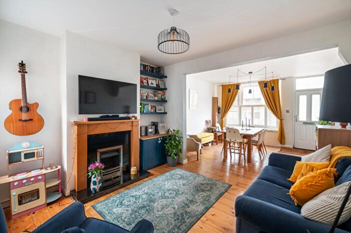 2 Bedroom Terraced House For Sale In Somerset Road, Redhill, RH1