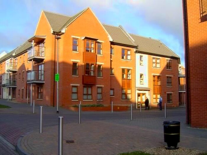 2 Bedroom Detached House To Rent In Standside, Northampton, NN5