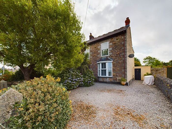 3 Bedroom Semi-Detached House For Sale In Treslothan Road, Troon, Camborne, TR14