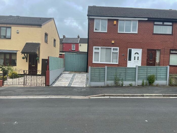 3 Bedroom Semi-Detached House To Rent In Weaver Grove, St. Helens, WA9