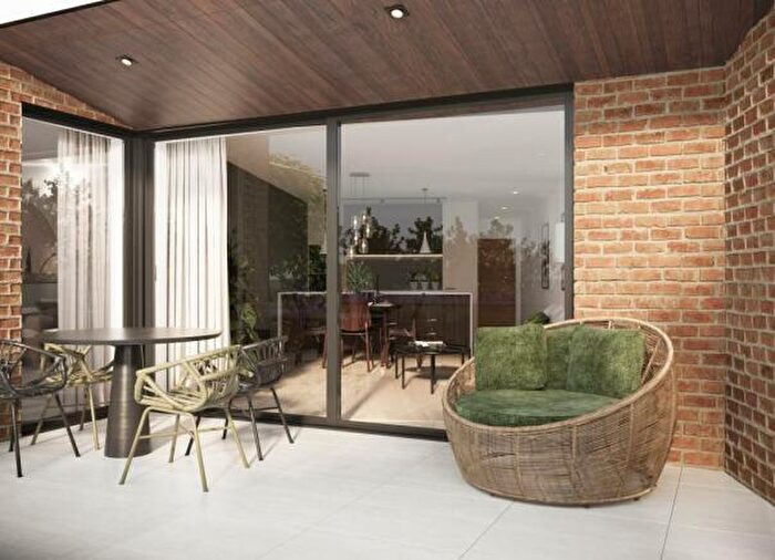 3 Bedroom Apartment To Rent In Croham Valley Road, South Croydon, CR2