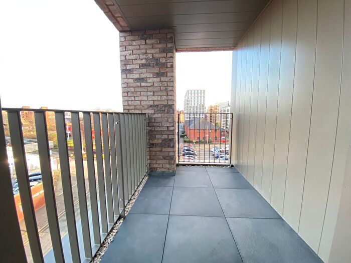 2 Bedroom Flat To Rent In Ancoats Gardens, Bendix Street, Manchester, M4