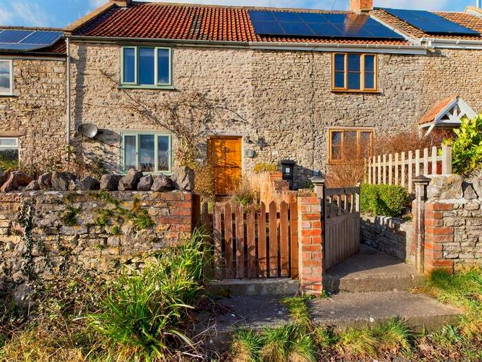 2 Bedroom Property For Sale In Mill Lane, Doynton, Bristol, BS30