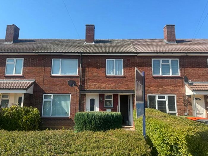 3 Bedroom Terraced House For Sale In The Boundary, Bedford, MK41