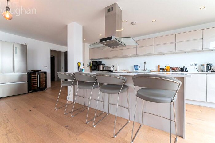 3 Bedroom Flat To Rent In The Boardwalk, Brighton Marina, BN2