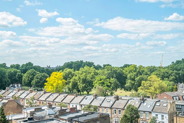 1 Bedroom Flat For Sale In Wandsworth Bridge Road, London, SW6