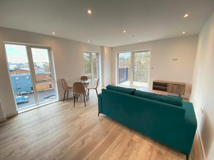 2 Bedroom Flat To Rent In Dacorum Way, Hemel Hempstead, HP1