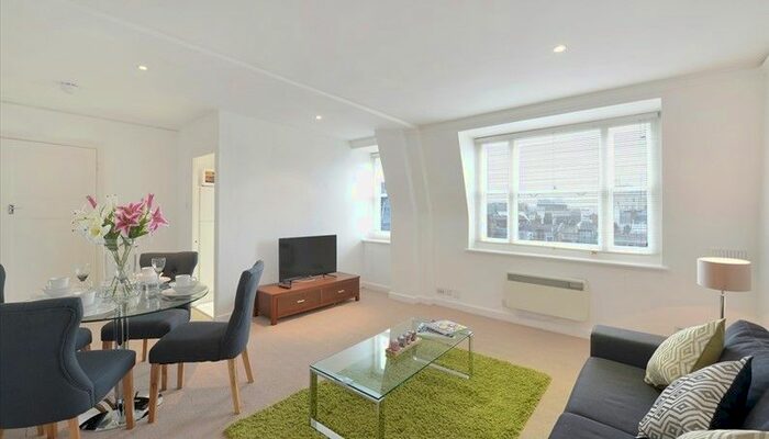 2 Bedroom Flat To Rent In Hill Street, Mayfair, W1J