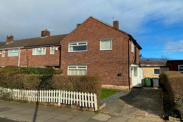 3 Bedroom Semi-Detached House To Rent In Prenton Dell Road, Prenton, CH43