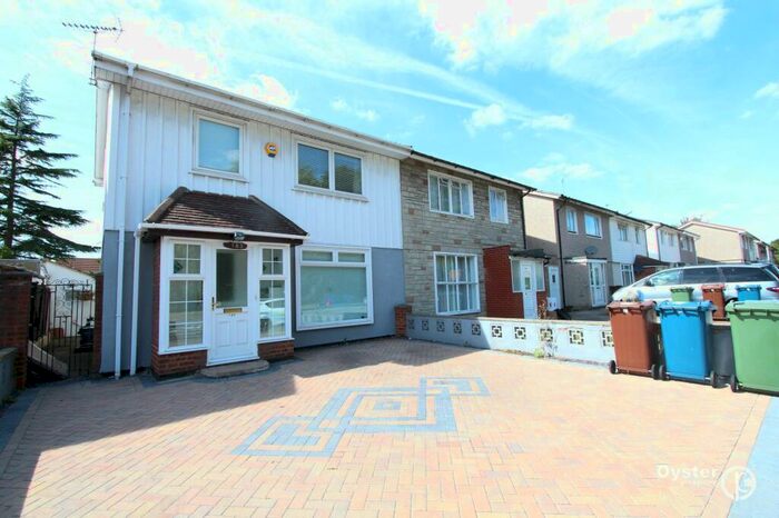3 Bedroom Semi-Detached House To Rent In Courtenay Avenue, Harrow, HA3