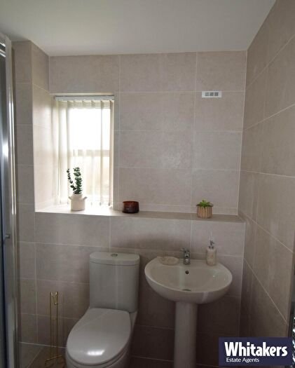 2 Bedroom Apartment To Rent In High Trees Mount, Sutton, HU8