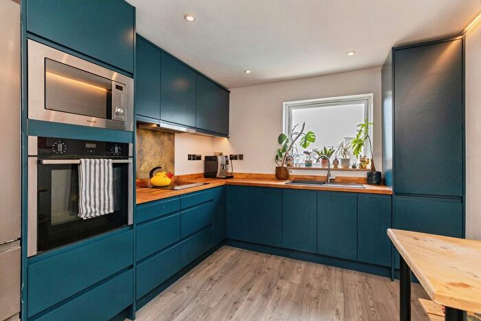 1 Bedroom Maisonette For Sale In Somerset Terrace, Bristol, Avon, BS3