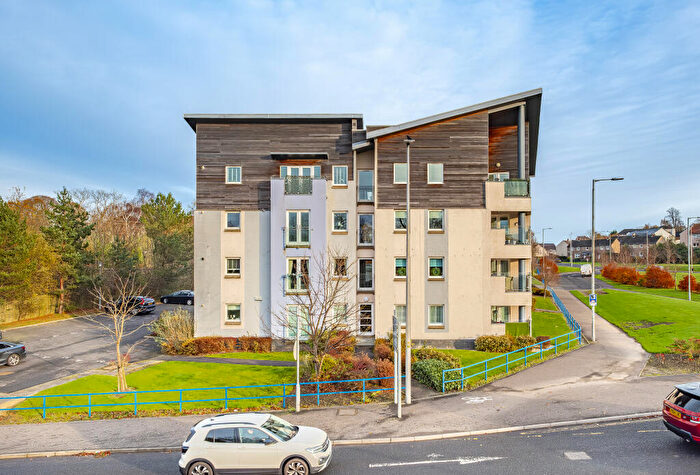2 Bedroom Flat For Sale In Blairbeth Mews, Burnside, Glasgow, G73